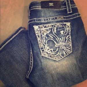 Miss Me size 30 Mid Rise Book cut jeans
